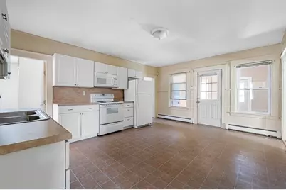 352 Daniels St, Fitchburg, MA 01420 - Photo 24
