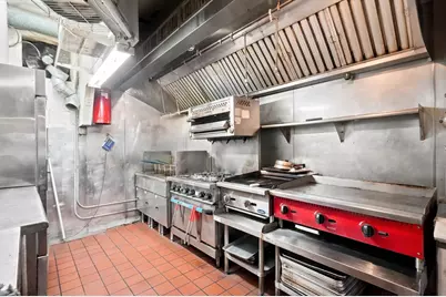 689 Prospect Street, Methuen, MA 01844 - Photo 8