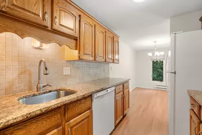 220 Bedford #5H, Bridgewater, MA 02324 - Photo 4