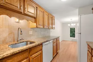 220 Bedford, Bridgewater, MA 02324 - Photo 4