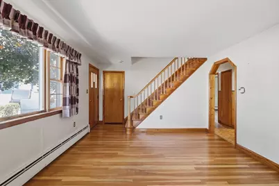 85 Bunker Hill Ave, Lowell, MA 01850 - Photo 8