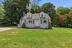 82 Central St, Andover, MA 01810 - Photo 2