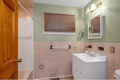 35 Nineteenth Street, Lowell, MA 01850 - Photo 12