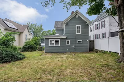 35 Nineteenth Street, Lowell, MA 01850 - Photo 26