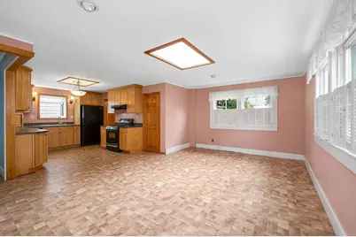 35 Nineteenth Street, Lowell, MA 01850 - Photo 8