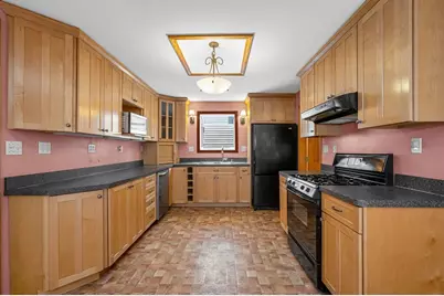 35 Nineteenth Street, Lowell, MA 01850 - Photo 10
