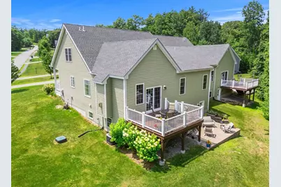 72D Hummingbird Ln #72D, Groton, MA 01450 - Photo 2