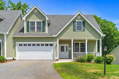 72D Hummingbird Ln #72D, Groton, MA 01450 - Photo 1