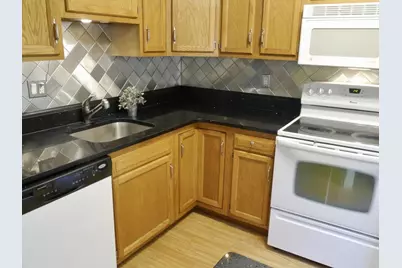 170 E Hadley Rd #140, Amherst, MA 01002 - Photo 8