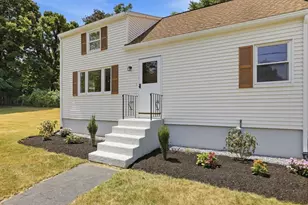2 Douglas, Lowell, MA 01852 - Photo 22