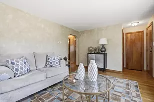 2 Douglas, Lowell, MA 01852 - Photo 8