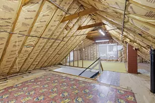 2 Douglas, Lowell, MA 01852 - Photo 20