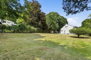 2 Douglas, Lowell, MA 01852 - Photo 4