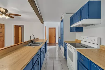 243 Oak St, Holliston, MA 01746 - Photo 8