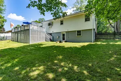 520 Jackson St, Methuen, MA 01844 - Photo 34