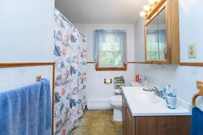 520 Jackson St, Methuen, MA 01844 - Photo 18