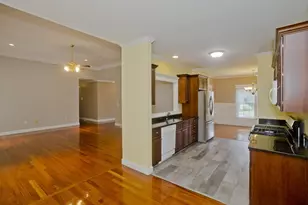 15 Avalon Pl, Agawam, MA 01030 - Photo 4