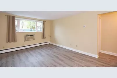 1105 Lexington St. #7-3, Waltham, MA 02452 - Photo 2