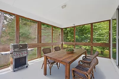 86 North Ave, Mendon, MA 01756 - Photo 12