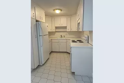 206 Rock St #M5, Norwood, MA 02062 - Photo 2