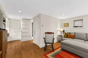 24 Cottage St, Provincetown, MA 02657 - Photo 22