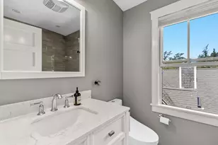 24 Cottage St, Provincetown, MA 02657 - Photo 20