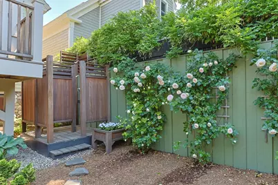 24 Cottage St, Provincetown, MA 02657 - Photo 26