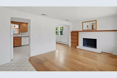12 Bennett Rd, Watertown, MA 02472 - Photo 4