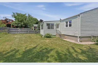 12 Bennett Rd, Watertown, MA 02472 - Photo 14