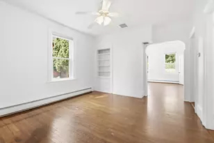 46 Arlington St, Lowell, MA 01854 - Photo 10