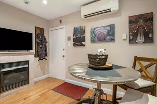 27 Clark St, Boston, MA 02109 - Photo 8