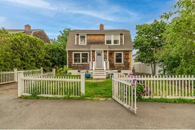 17 Hartz St, Gloucester, MA 01930 - Photo 30