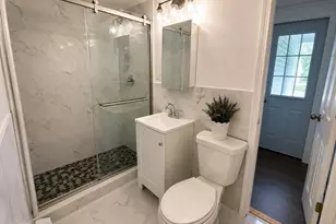 42 Pakachoag St, Auburn, MA 01501 - Photo 12