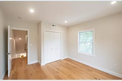 35 Jewett St #, Newton, MA 02458 - Photo 8