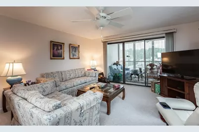 4234 N Main St #505, Fall River, MA 02720 - Photo 2