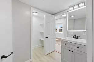 342 Front St, Chicopee, MA 01013 - Photo 16