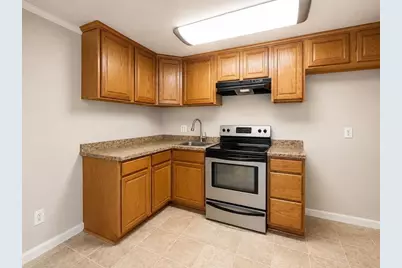11 Auna Dr #6, Brockton, MA 02301 - Photo 2