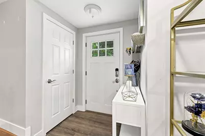 108 Fenway Dr, Springfield, MA 01109 - Photo 8