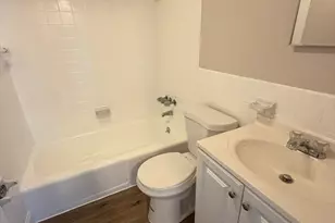 90 Ridgewood Ln, Gardner, MA 01440 - Photo 12