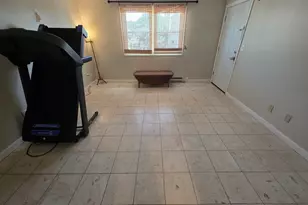 1040 Cove Rd, New Bedford, MA 02744 - Photo 22