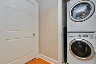 10 Bowdoin St, Boston, MA 02114 - Photo 18