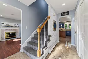 36 Shirley Rd, Shrewsbury, MA 01545 - Photo 4