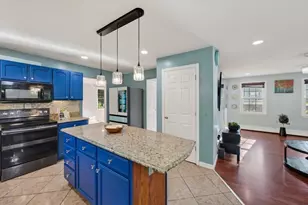 36 Shirley Rd, Shrewsbury, MA 01545 - Photo 10