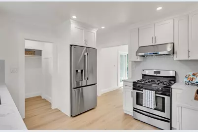 10 Parker Ave, Newton, MA 02459 - Photo 10