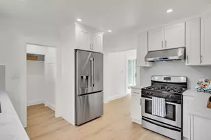 10 Parker Ave, Newton, MA 02459 - Photo 10