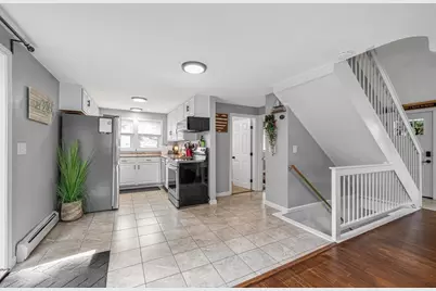 103 Fox Ave, Dracut, MA 01826 - Photo 10