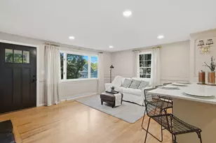 334 Rogers St, Lowell, MA 01852 - Photo 2