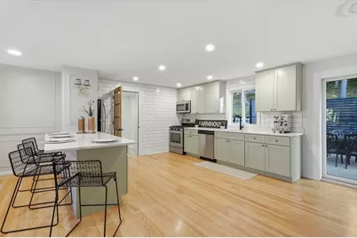 334 Rogers St, Lowell, MA 01852 - Photo 6