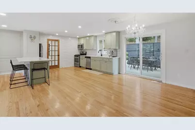 334 Rogers St, Lowell, MA 01852 - Photo 8