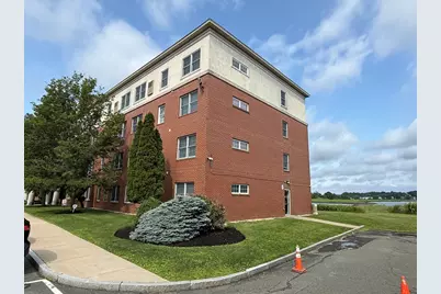 20 Heaths Ct #401, Lynn, MA 01905 - Photo 2